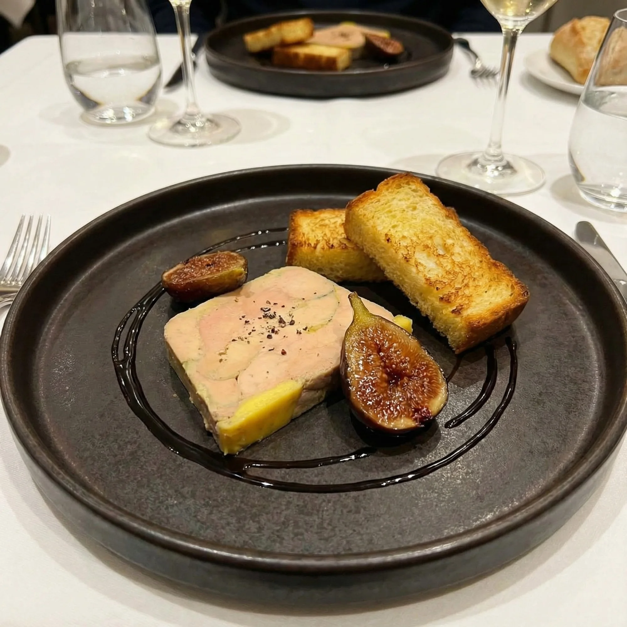 Pan-Seared Foie Gras with Caramelized Figs and Brioche